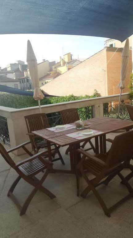 לינה וארוחת בוקר קיוג'ה Casa Di Carlo Goldoni - Dimora Storica מראה חיצוני תמונה