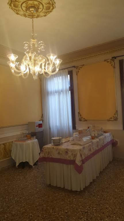 לינה וארוחת בוקר קיוג'ה Casa Di Carlo Goldoni - Dimora Storica מראה חיצוני תמונה